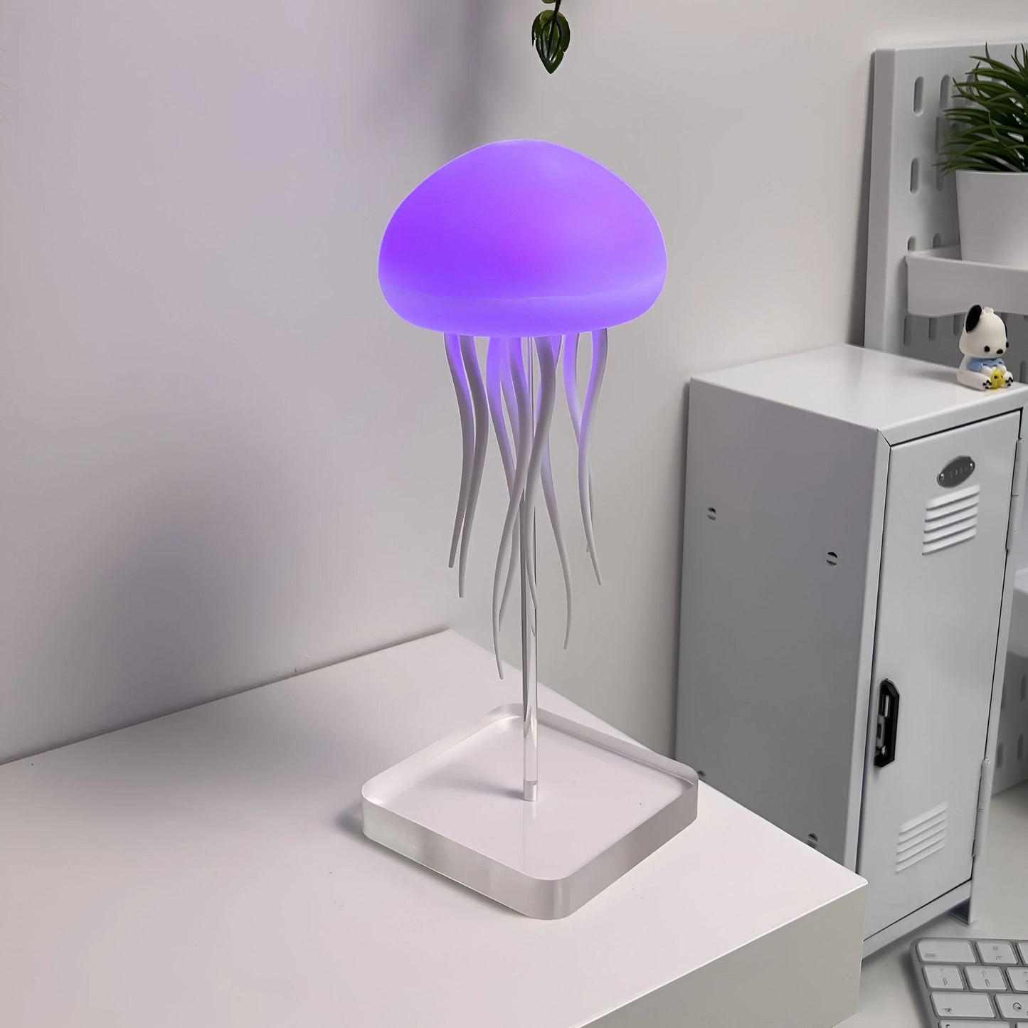 MEDUZA: The Floating Jellyfish Lamp