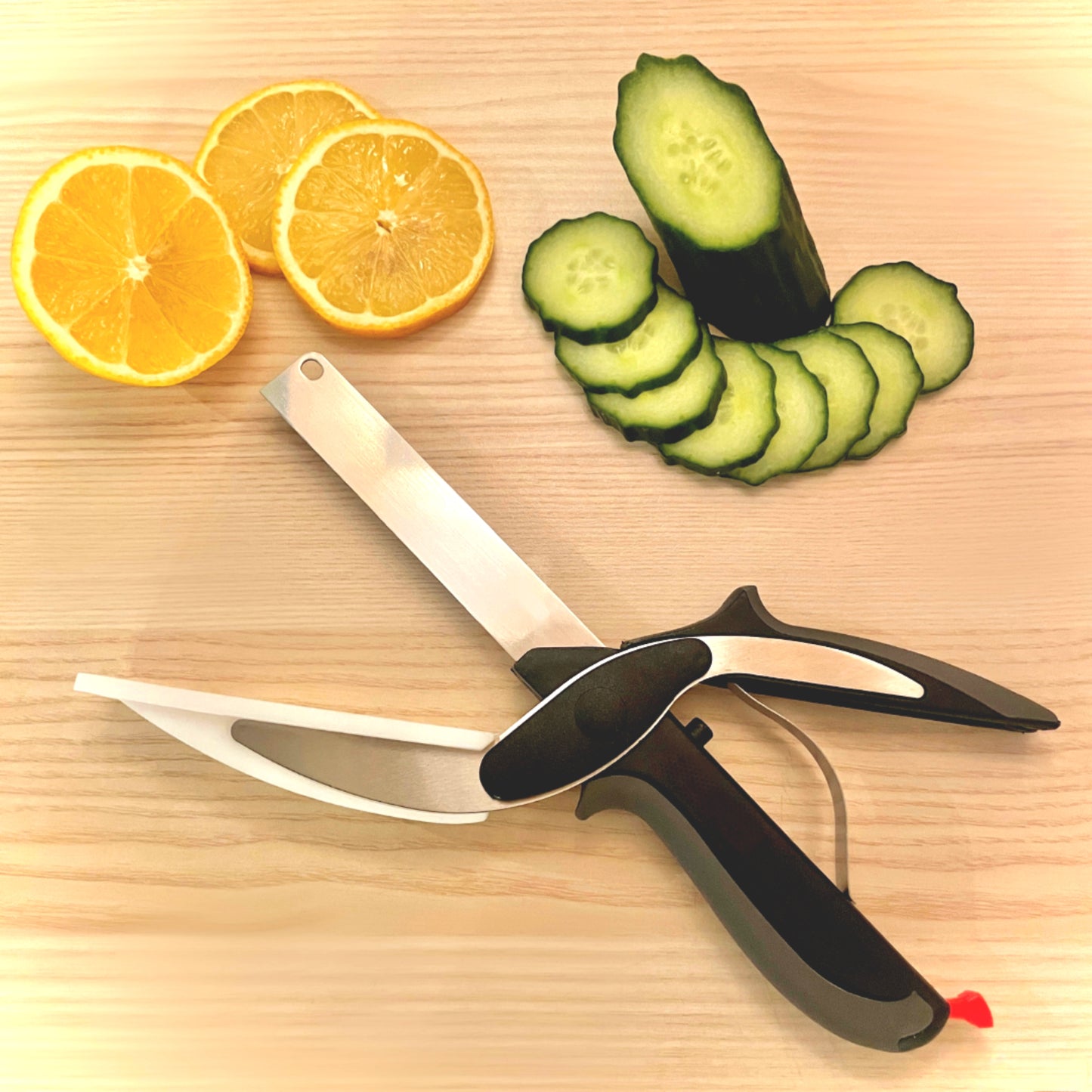 EasySlice: The Smart Kitchen Scissors